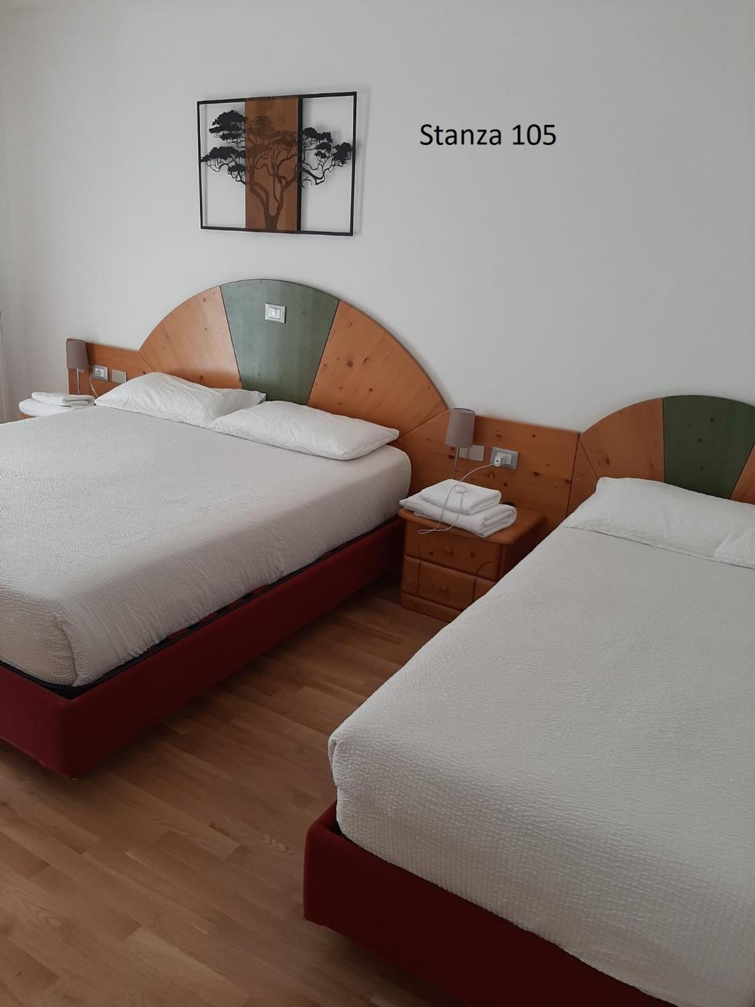 Hotel Pizboe 马津 外观 照片