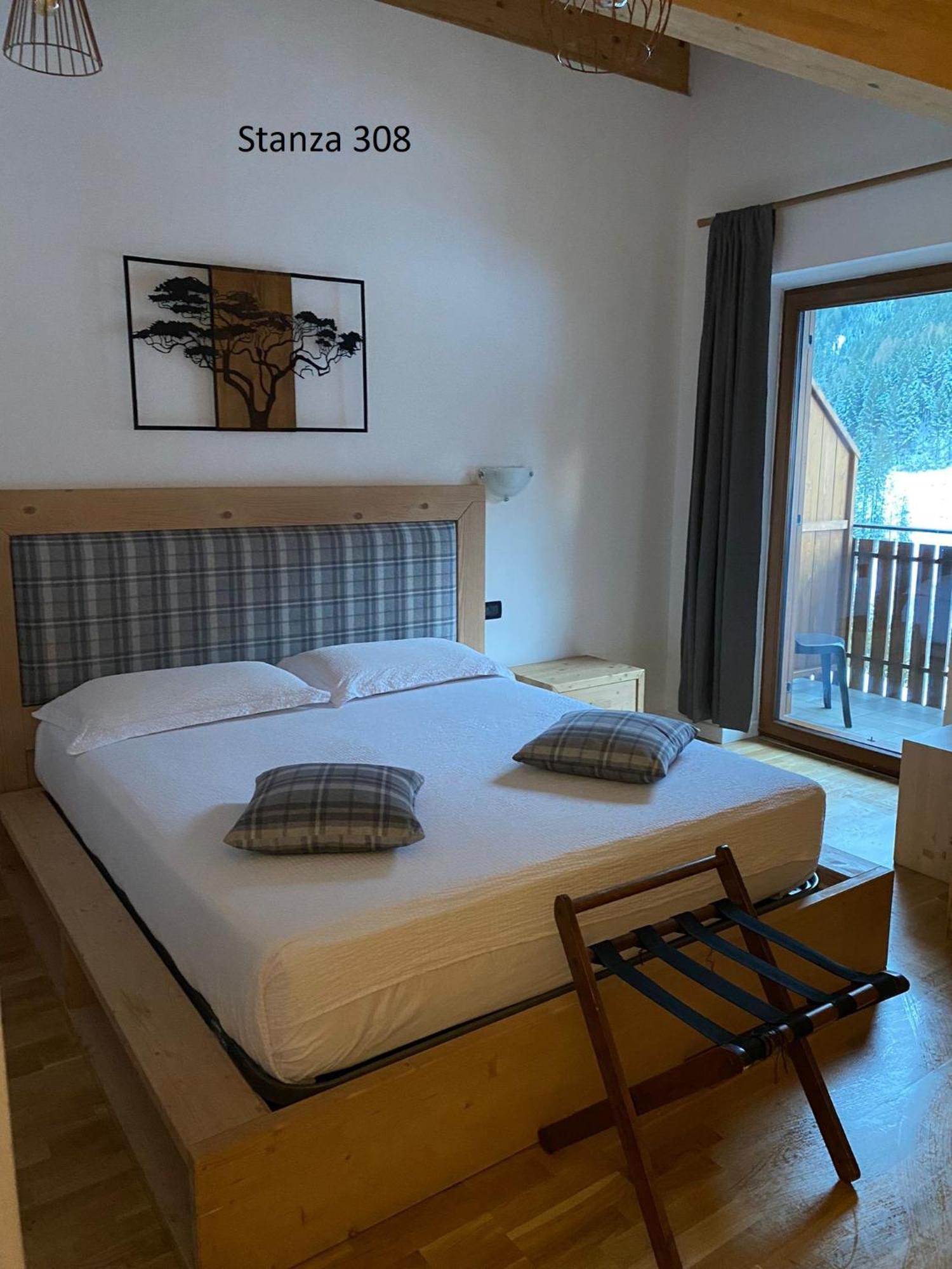 Hotel Pizboe 马津 外观 照片