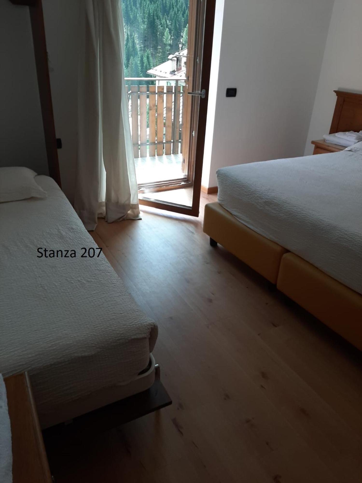 Hotel Pizboe 马津 外观 照片