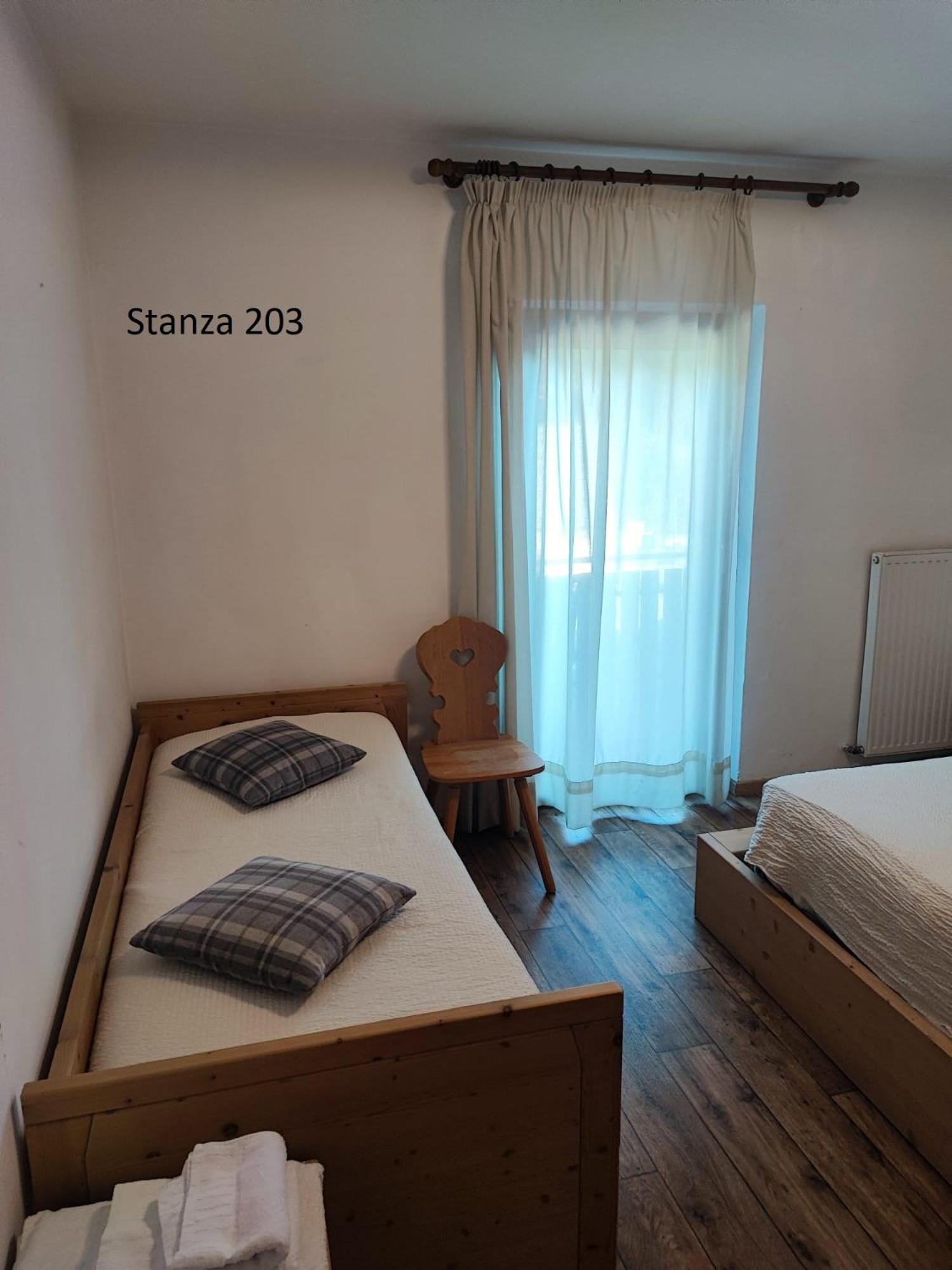Hotel Pizboe 马津 外观 照片