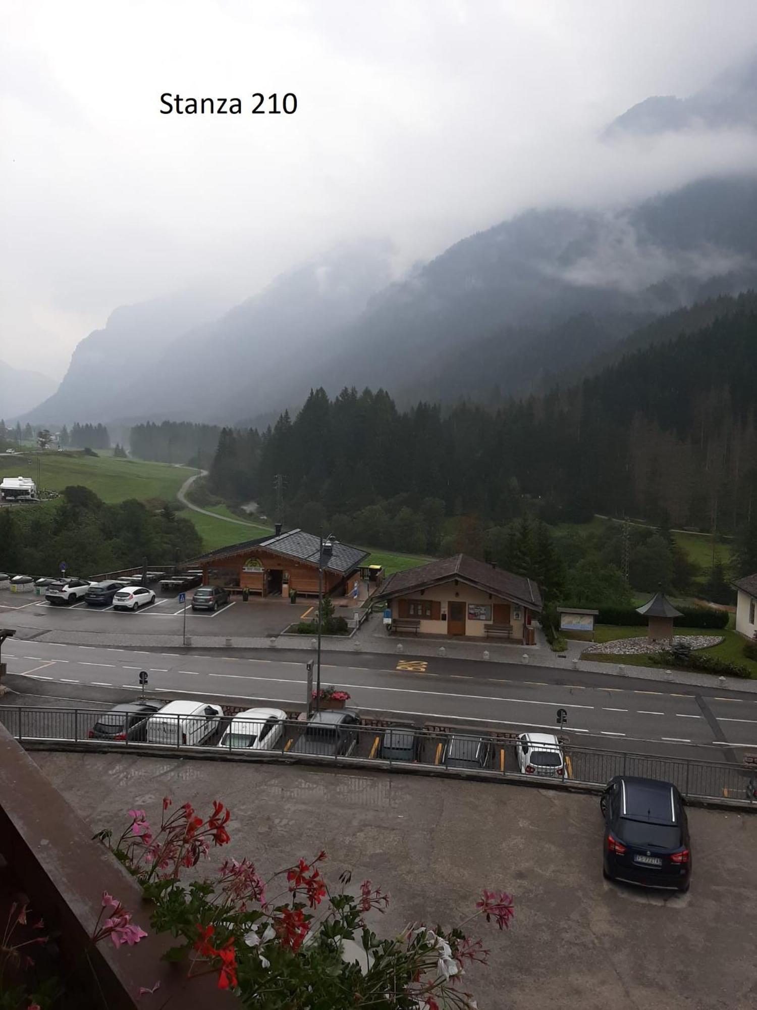 Hotel Pizboe 马津 外观 照片