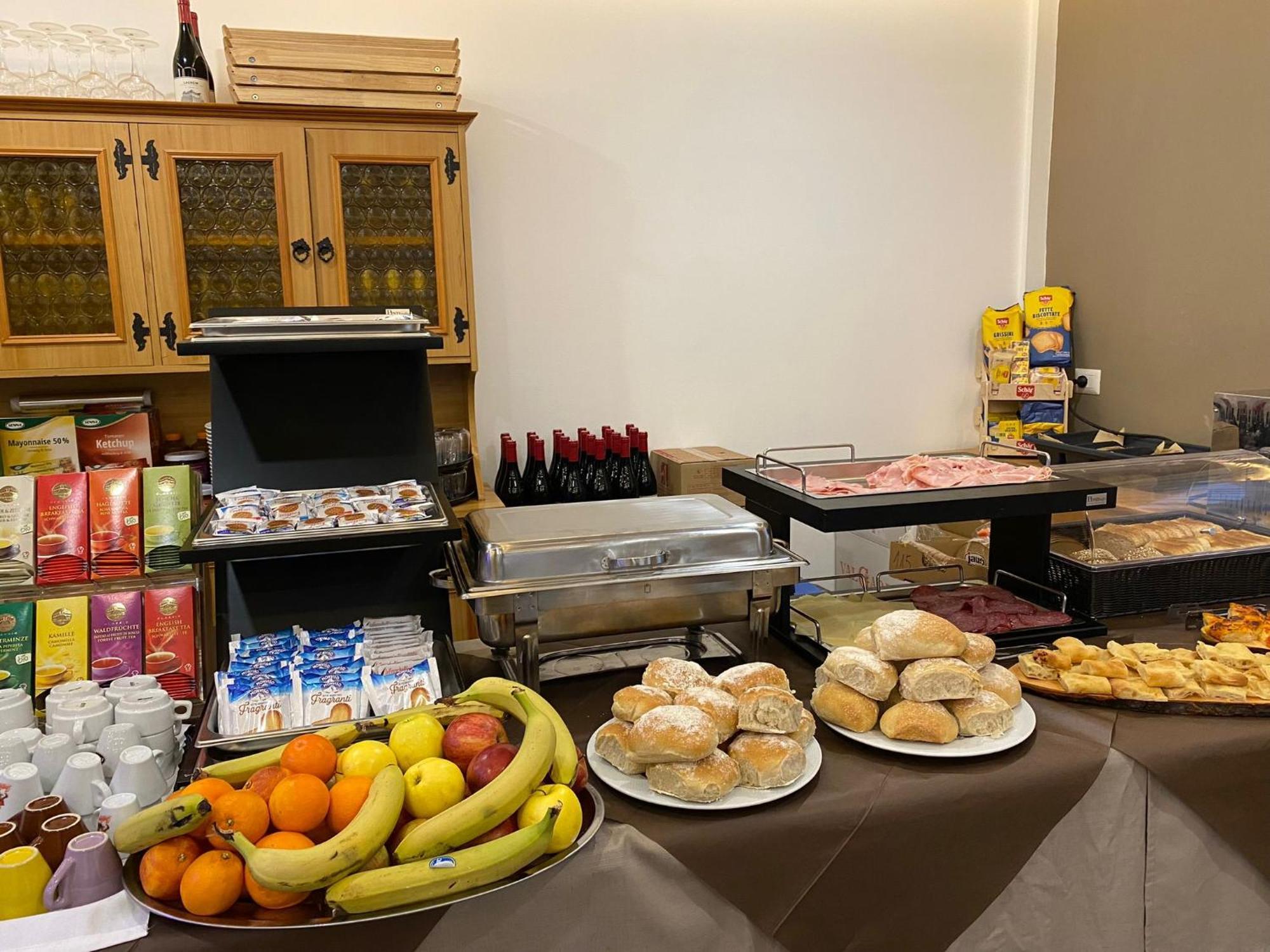 Hotel Pizboe 马津 外观 照片