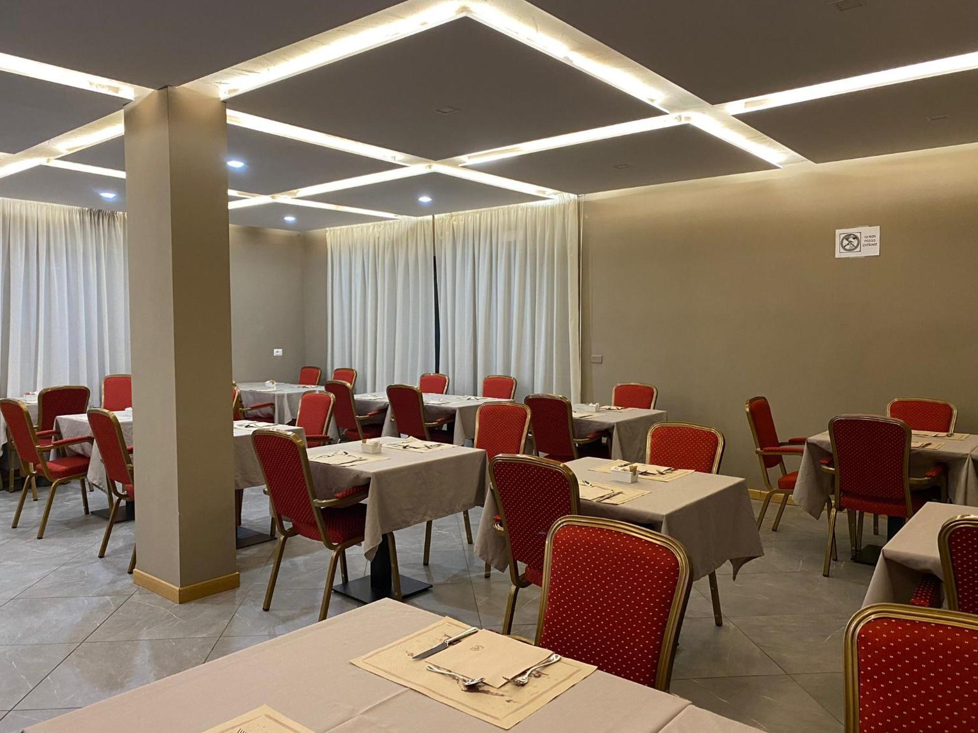 Hotel Pizboe 马津 外观 照片