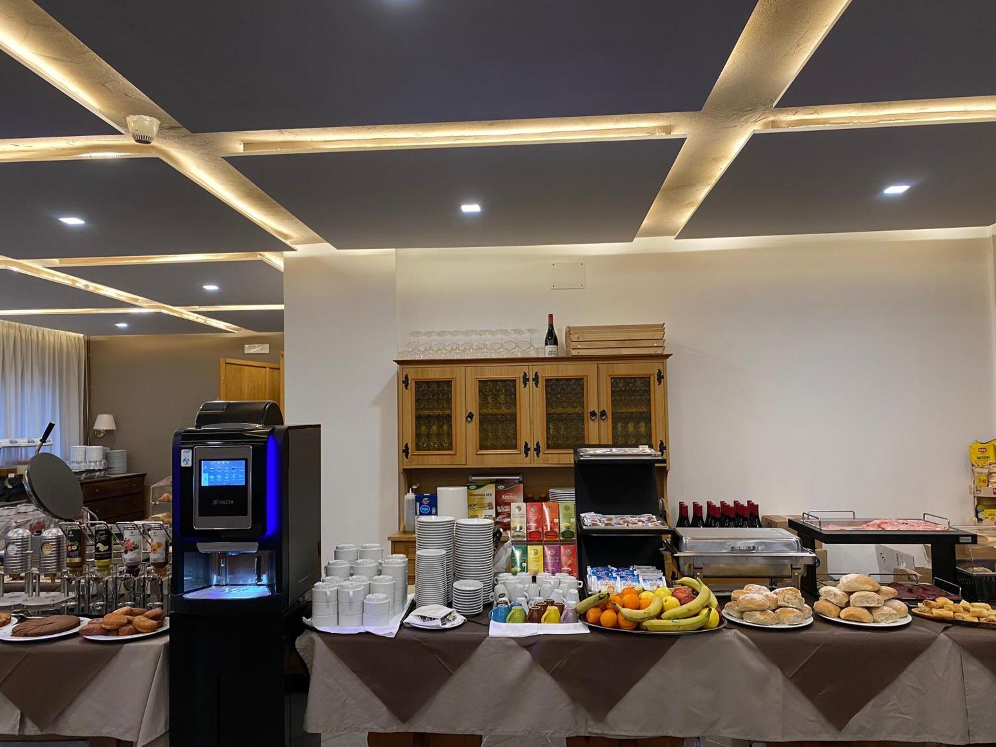 Hotel Pizboe 马津 外观 照片